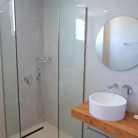 The View 3* كساميل